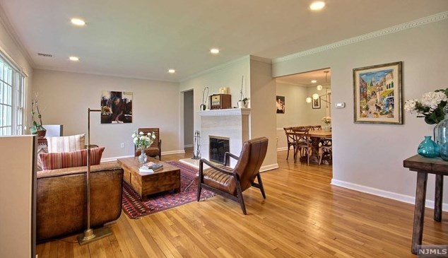 50 Woodmere Ln, Tenafly NJ  07670-1923 exterior