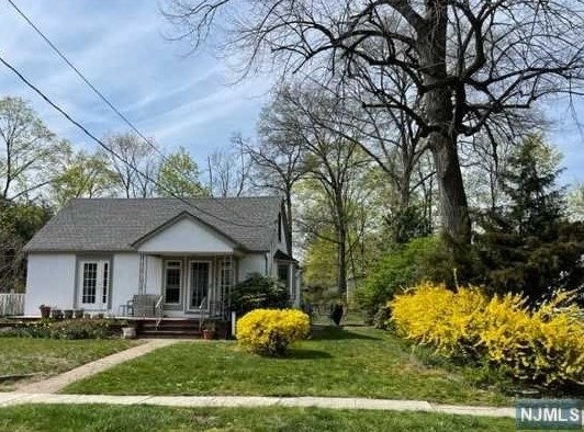 116 2nd Ave, Westwood, NJ 07675