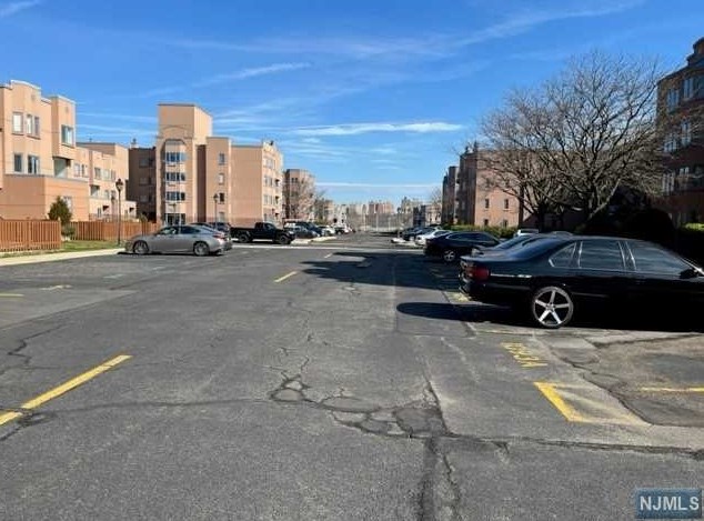 409 Stockton Ct, Edgewater, NJ 07020