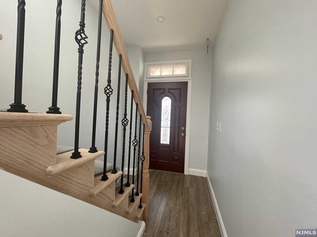 10-16 Waydell St #2nd, Newark, NJ 07105