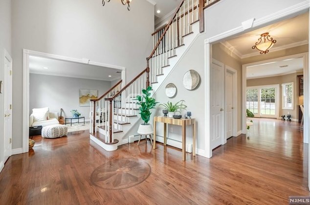 57 Merrifield Way, Cresskill, NJ 07626