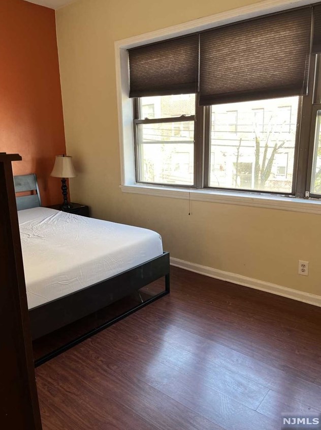 371 Anderson Ave #5, Fairview, NJ 07022