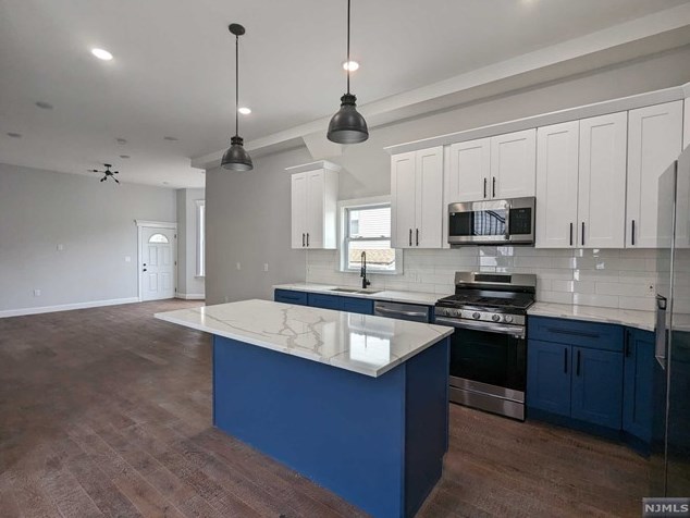 266 Garfield Ave #1, Jersey City, NJ 07305