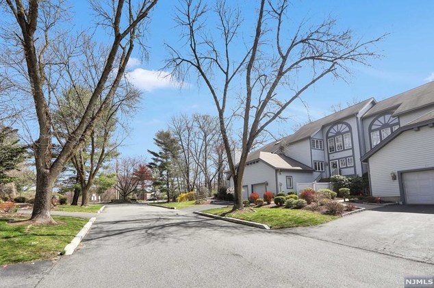 7 Easedale Rd, Wayne, NJ 07470