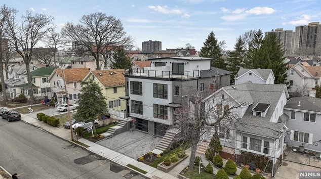 59 Oakdene Ave, Cliffside Park, NJ 07010