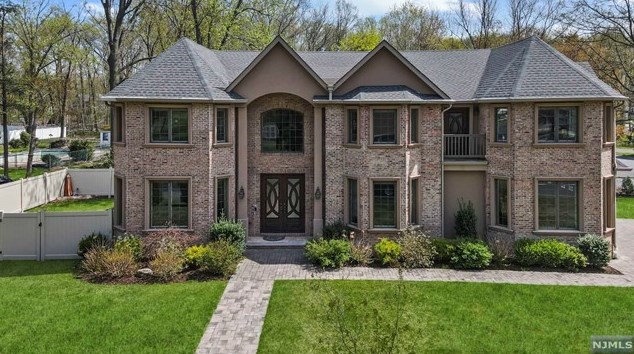 72 Lotus Ln, Paramus, NJ 07652