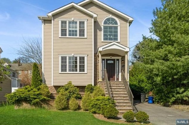 155 Jefferson Ave, Cresskill, NJ 07626