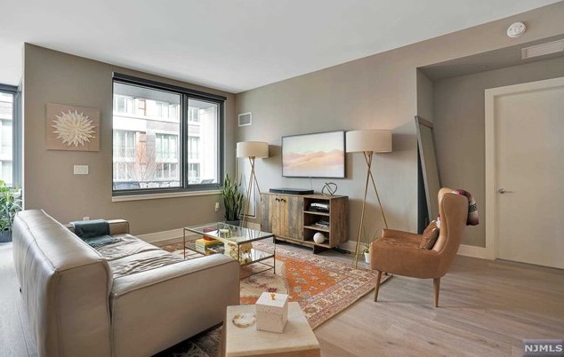 9 Ave At Port Imperial #302, West New York, NJ 07093