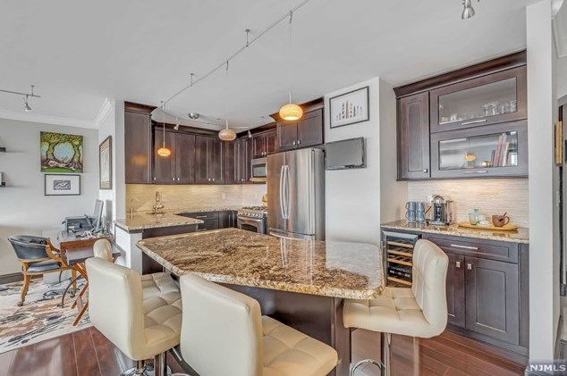 200 Old Palisade Rd, West Fort Lee, NJ 07024-7056