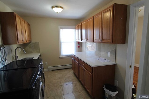 14 Pleasant Ave #2fl, Clifton, NJ 07013