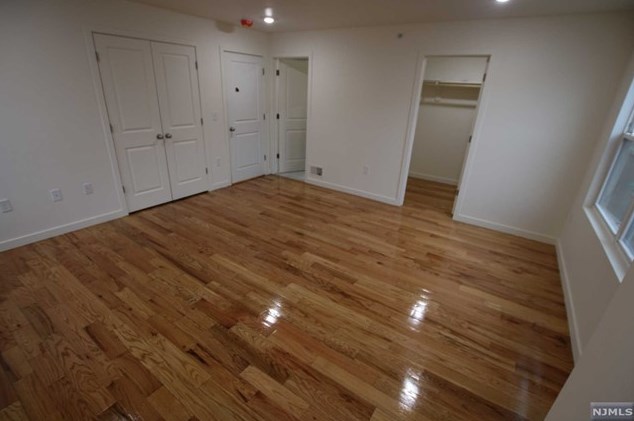 100 Grove Terrace #1, Newark, NJ 07106