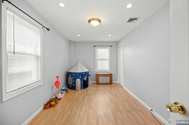 104 Fern Ave, Lyndhurst NJ  07071-2116 exterior