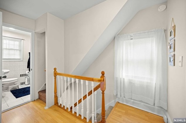 104 Fern Ave, Lyndhurst NJ  07071-2116 exterior