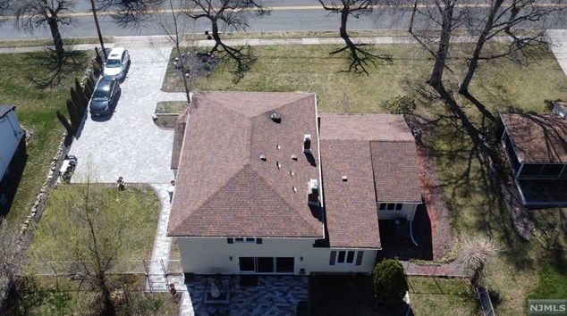 36 Mandon Dr, Wayne, NJ 07470-3823
