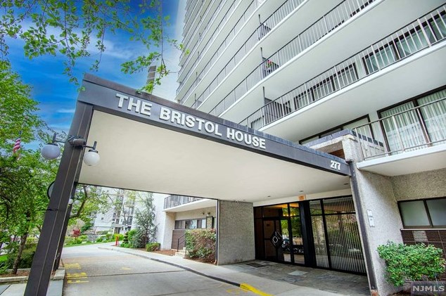 277 Prospect Ave #6h, Hackensack, NJ 07601