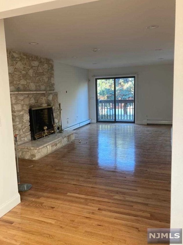 255 Harmon Ave, West Fort Lee, NJ 07024