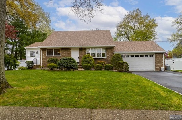 12 Herrick Dr, Westwood, NJ 07675-7263