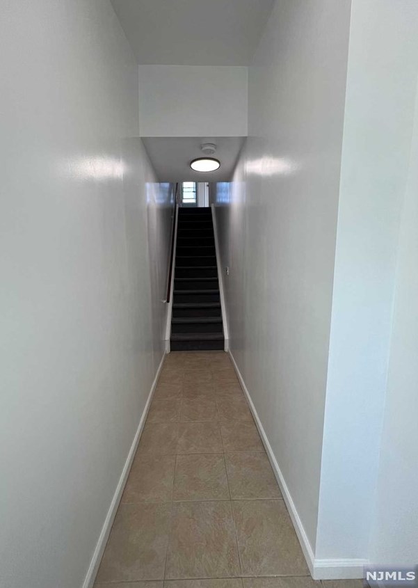 117 Feronia Way #2nd Floor, Rutherford, NJ 07070