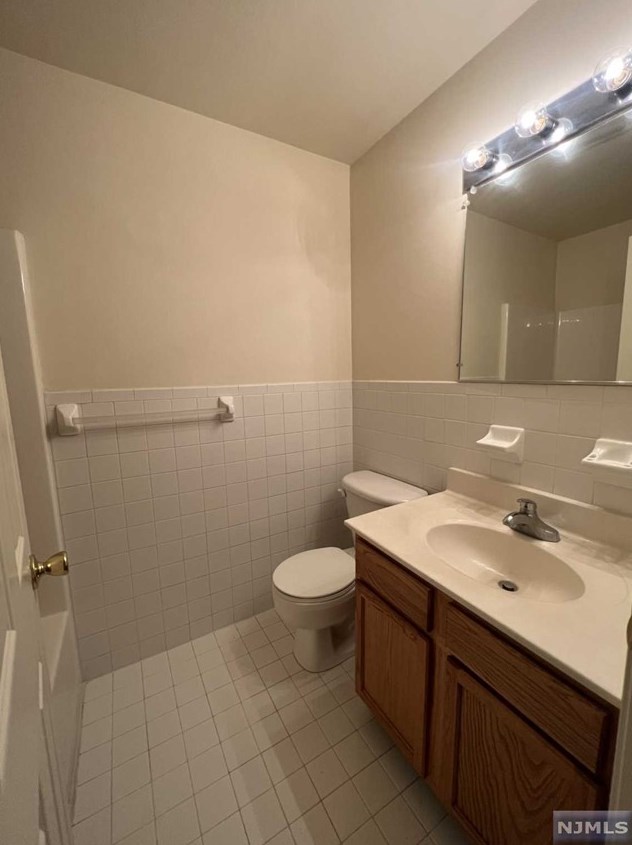 64 Isabella Ave, Newark NJ  07106-2027 exterior