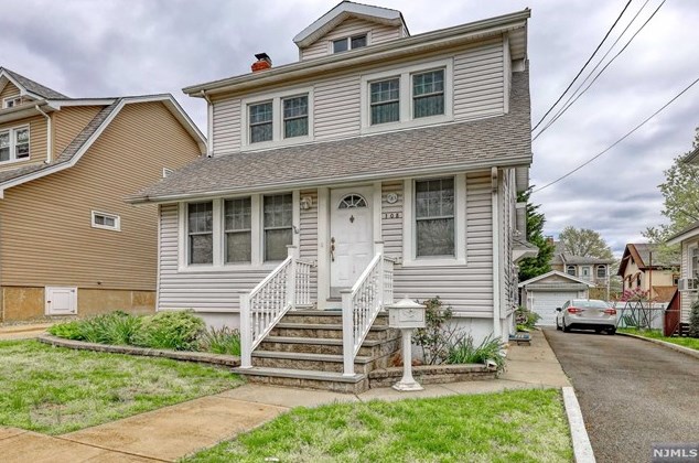 108 Hazelton St, Ridgefield Park, NJ 07660