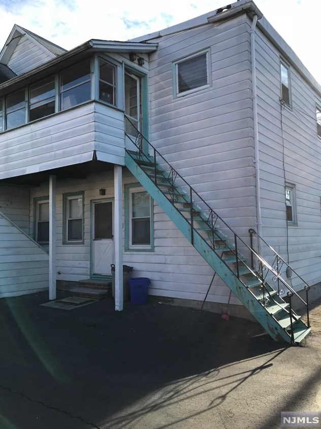 701 Pennsylvania Ave #2nd Fl, Lyndhurst, NJ 07071