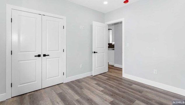 148 Grove St, Elmwood Park NJ  07407-2209 exterior