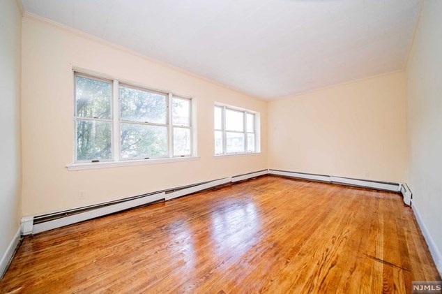 218 Closter Dock Rd #1, Closter, NJ 07624