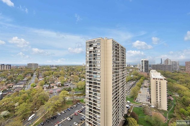 5 Horizon Rd #2306, West Fort Lee, NJ 07024