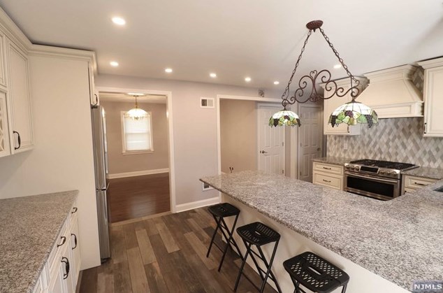 39 Ekings Ave, Paterson, NJ 07506