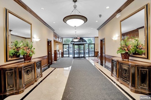 5 Horizon Rd #809, West Fort Lee, NJ 07024