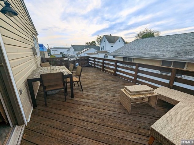 286 Broad St #2, Carlstadt, NJ 07072