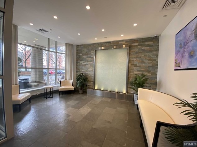 20 2nd St #202, Jersey City, NJ 07302
