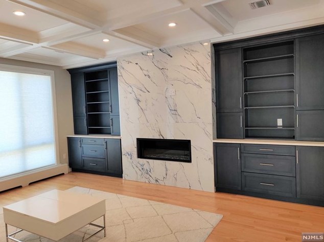 2410 Leighton St, West Fort Lee NJ  07024-3910 exterior