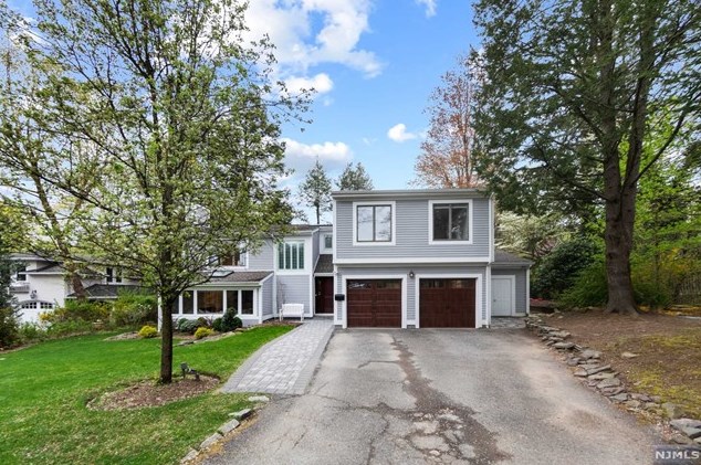 166 Orchard Rd, Demarest, NJ 07627
