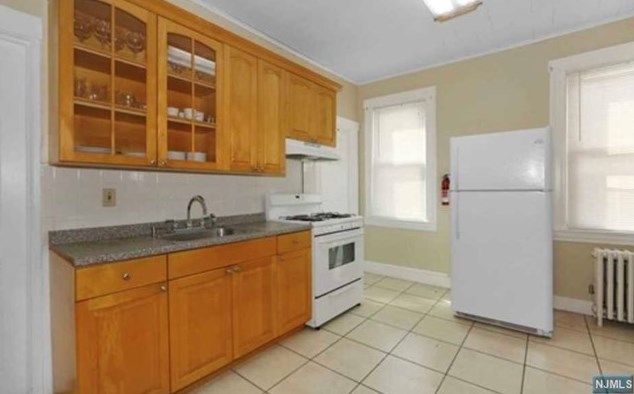 126 Macarthur Ave, Outwater, NJ 07026