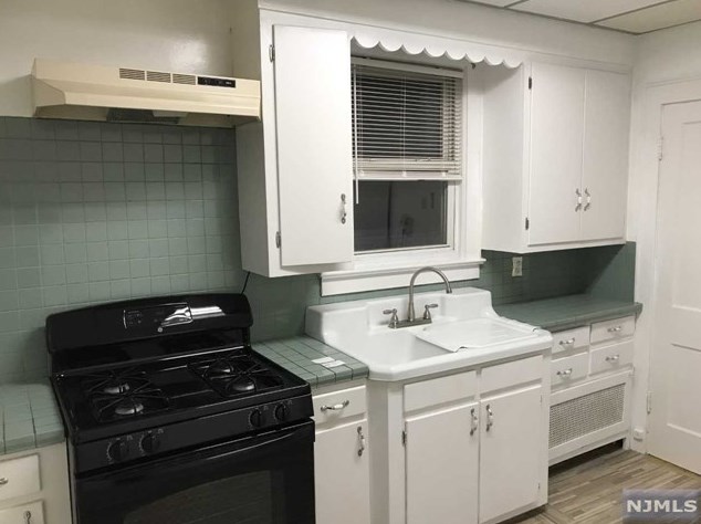 427 Lincoln Ave #2, Cliffside Park, NJ 07010