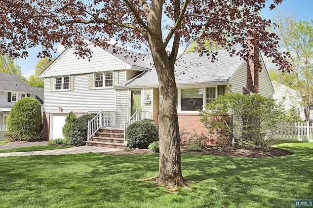 454 George St, Ridgewood, NJ 07450