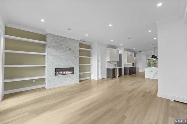 1025 Anderson Ave #a, West Fort Lee, NJ 07024