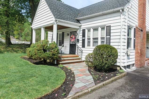 23 Union St, Paterson, NJ 07506