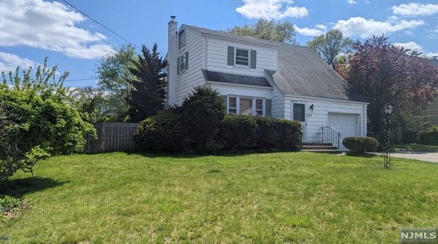 83 Cameron Rd, Bergenfield, NJ 07621-3339
