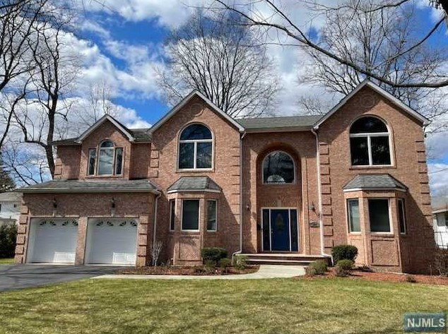429 Holly Ave, Paramus, NJ 07652