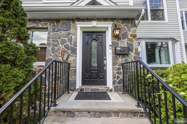 874 Broad St, Teaneck, NJ 07666