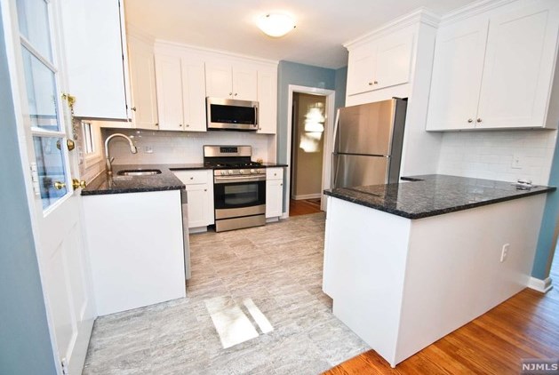 212 California St, Ridgewood, NJ 07450