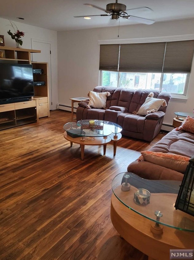 12 Prospect St, Palisades Park, NJ 07650