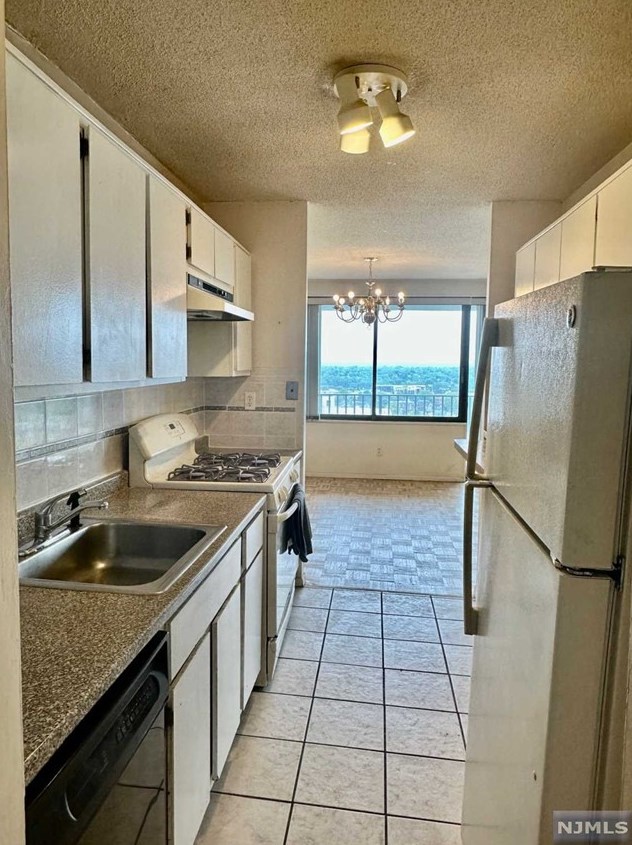 277 Prospect Ave #16f, Hackensack, NJ 07601