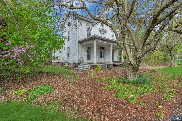 119 Belvidere Ave, Washington, NJ 07882