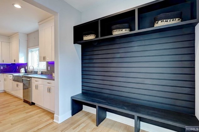 76 Passaic Ave, Rutherford NJ 07070-2059 exterior