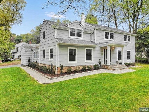 292 Hardenburgh Ave, Demarest, NJ 07627