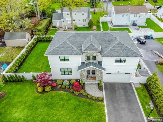 67 Vincent St, Hillsdale, NJ 07642-1807