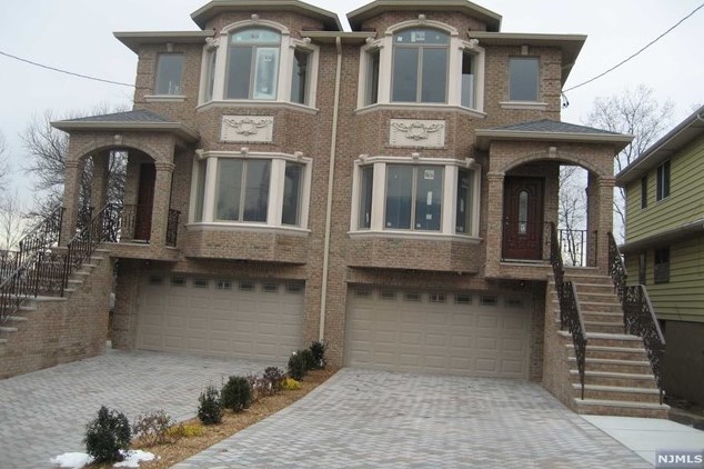2449 Rossett St #b, West Fort Lee, NJ 07024